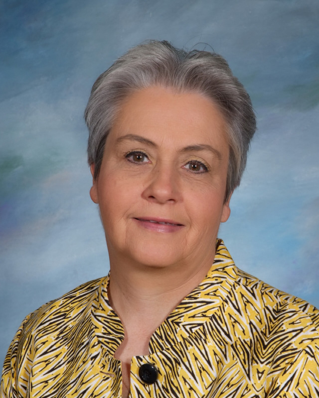 Kremlin Hillsdale School Teachers Deanna Chesser About The Teacher